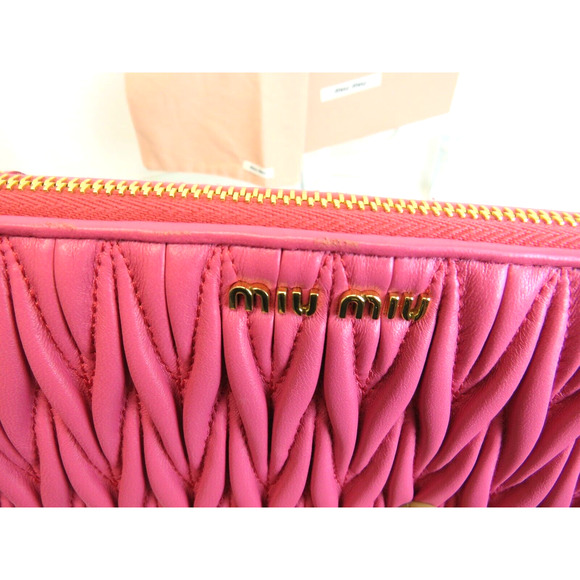NEW MIU MIU PINK PEONIA MATELASSE LUX LEATHER ZIP GOLD LOGO CONTINENTAL WALLET - Picture 9 of 13